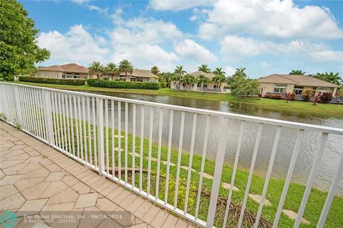 photo 41: 6146 NW 53rd Cir, Coral Springs FL 33067