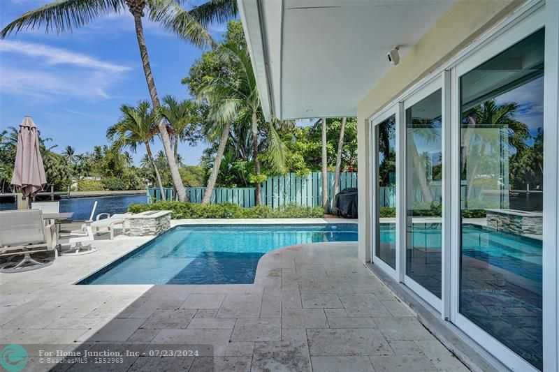 photo 3: 2149 NE 27th Dr, Wilton Manors FL 33306