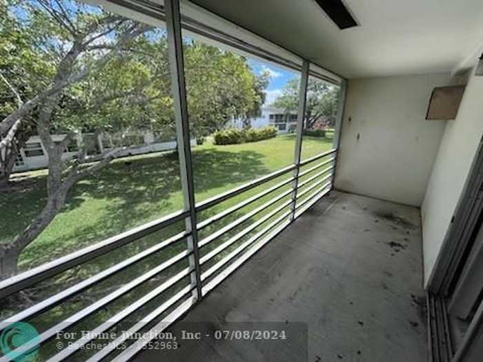 photo 1: 231 Oakridge N Unit 231, Deerfield Beach FL 33442