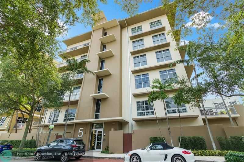 photo 2: 434 NW 1 Avenue Unit 303, Fort Lauderdale FL 33301