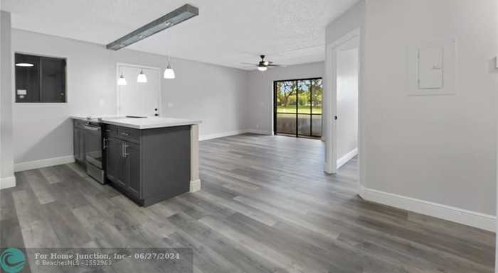 photo 2: 522 Trace Cir Unit 107, Deerfield Beach FL 33441