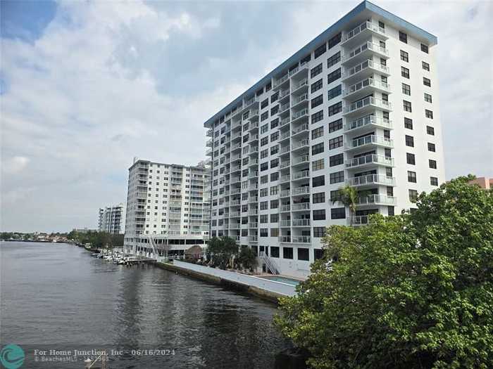 photo 1: 1401 N Riverside Dr Unit 507, Pompano Beach FL 33062