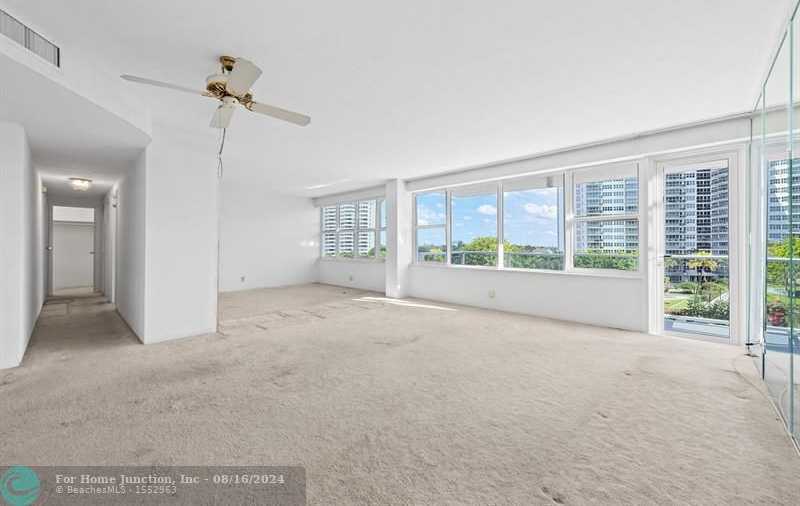 photo 3: 3333 NE 34th St Unit 508, Fort Lauderdale FL 33308