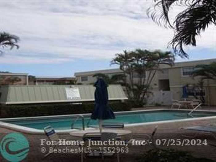 photo 14: 312 SE 10th Ave Unit 312 A, Pompano Beach FL 33060