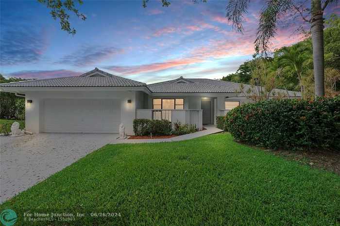 photo 1: 2036 Deer Creek Woodlake Circle, Deerfield Beach FL 33442