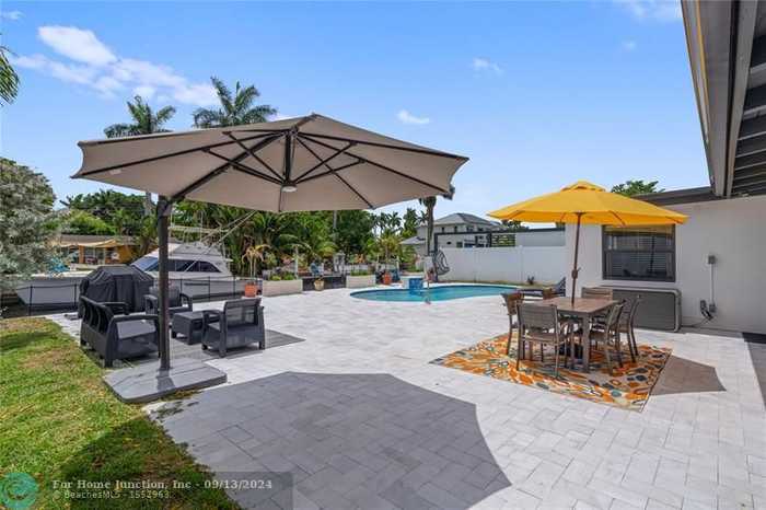 photo 1: 2506 Bimini Ln, Fort Lauderdale FL 33312