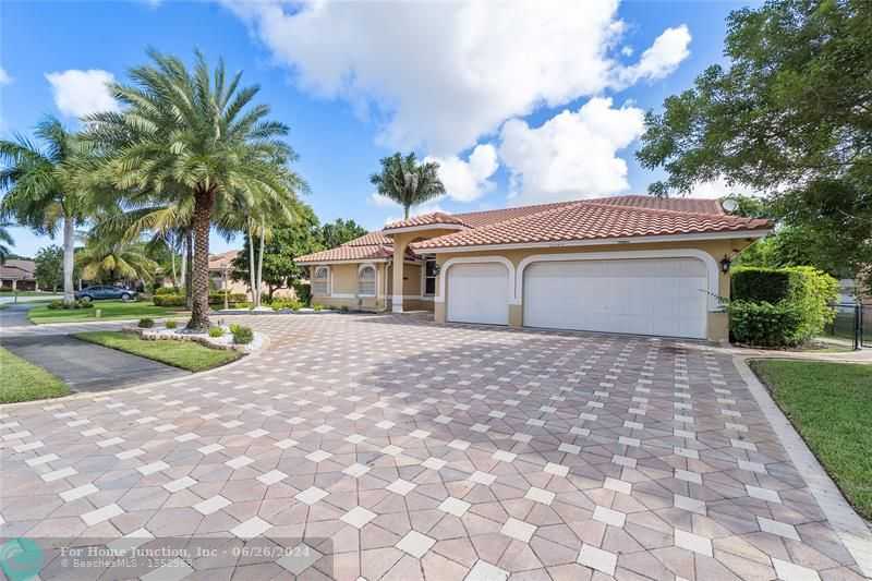 photo 1: 5249 NW 109TH LN, Coral Springs FL 33076