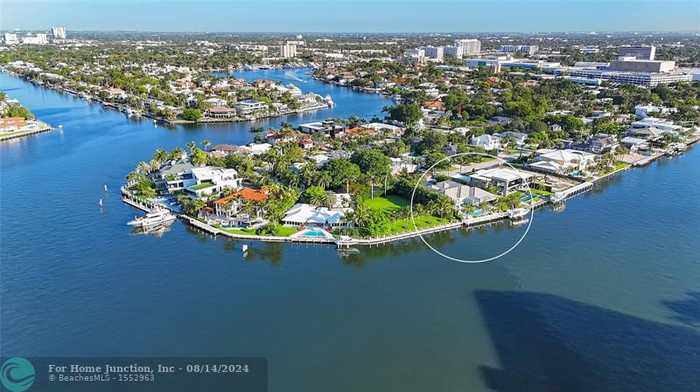 photo 1: 520 Intracoastal Drive, Fort Lauderdale FL 33304