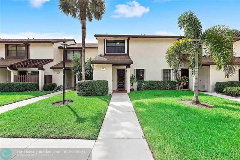 photo 1: 4383 Carambola Cir North, Coconut Creek FL 33066