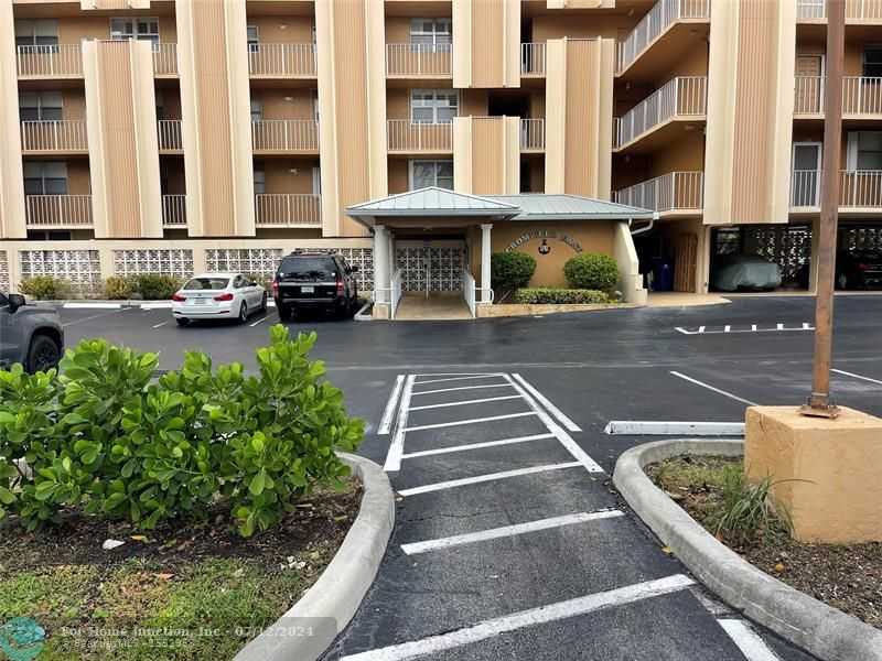 photo 3: 1777 SE 15th St Unit 207, Fort Lauderdale FL 33316