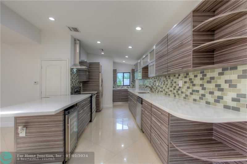 photo 3: 2493 Andros Ln, Fort Lauderdale FL 33312