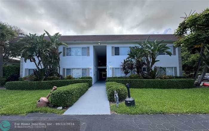 photo 1: 101 SE 6th Avenue Unit 6, Pompano Beach FL 33060