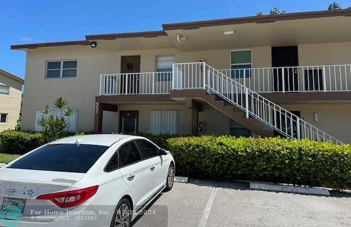 photo 2: 7600 NW 5th Ct Unit 103, Margate FL 33063