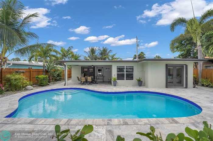 photo 1: 2277 SE 15 Street, Pompano Beach FL 33062