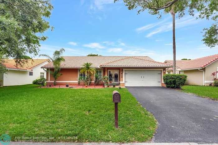 photo 1: 2346 NW 96th Way, Coral Springs FL 33065