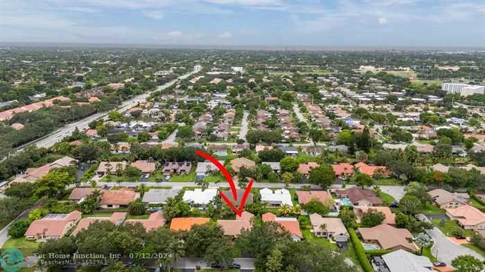 photo 35: 2346 NW 96th Way, Coral Springs FL 33065