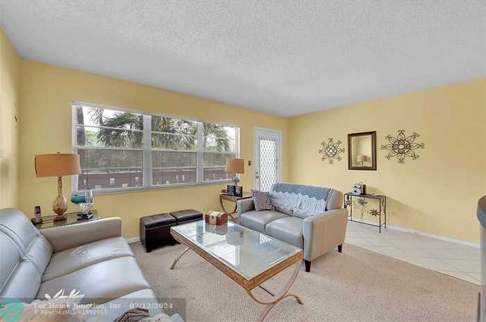 photo 1: 2404 Antigua Cir Unit H2, Coconut Creek FL 33066