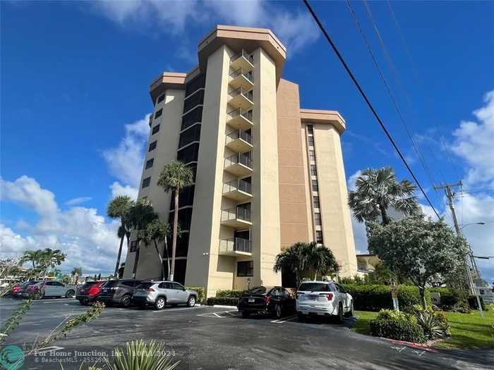 photo 2: 501 N Riverside Dr Unit 601, Pompano Beach FL 33062