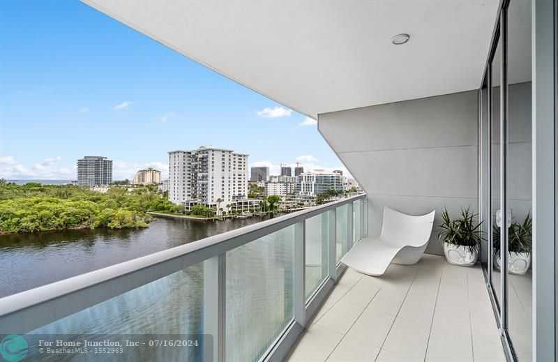 photo 3: 920 Intracoastal Drive Unit 801, Fort Lauderdale FL 33304