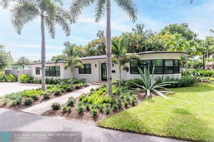 photo 1: 2008 NE 3rd Terrace, Fort Lauderdale FL 33305