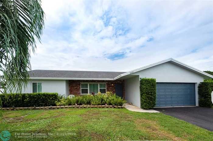 photo 1: 5300 NW 29th Ct, Margate FL 33063