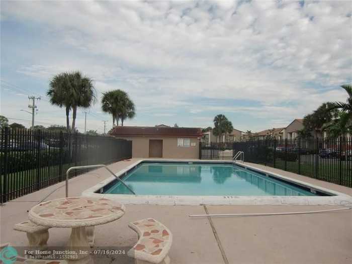 photo 11: 3151 CORAL RIDGE DRIVE Unit 3151, Coral Springs FL 33065