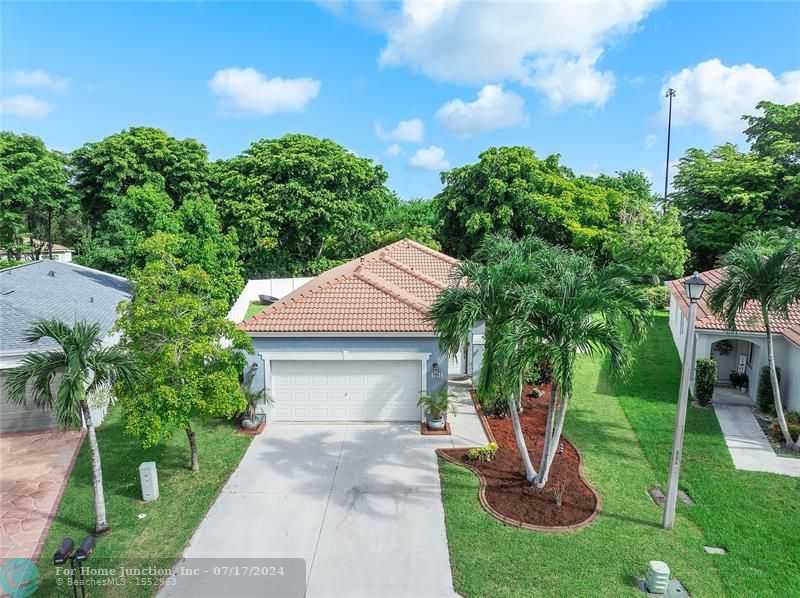 photo 3: 1201 SW 46th Way, Deerfield Beach FL 33442