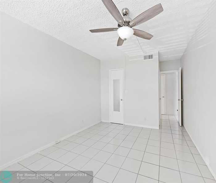 photo 18: 1475 SE 15th St Unit 305, Fort Lauderdale FL 33316