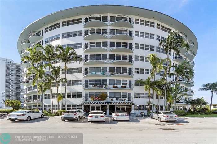 photo 1: 3250 NE 28th St Unit 406, Fort Lauderdale FL 33308