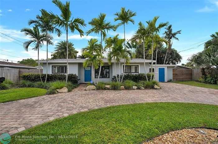 photo 2: 928 NE 18th Ct, Fort Lauderdale FL 33305