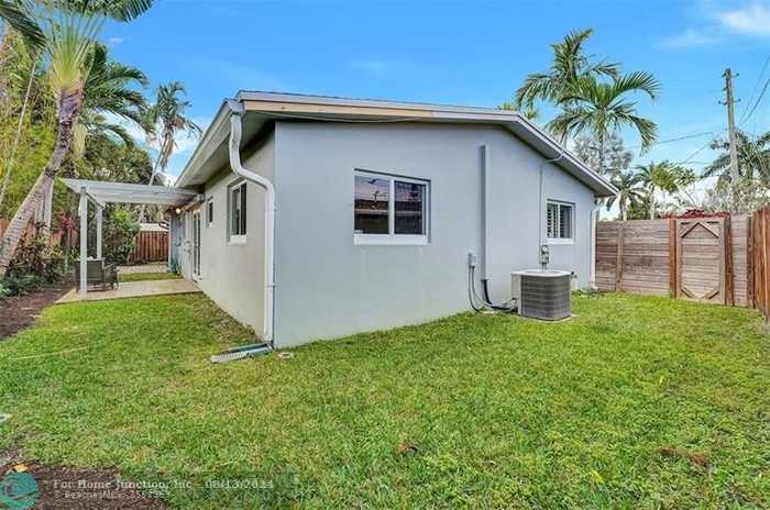 photo 39: 928 NE 18th Ct, Fort Lauderdale FL 33305