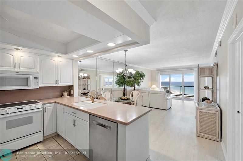 photo 3: 1500 S Ocean Blvd Unit 1603, Pompano Beach FL 33062