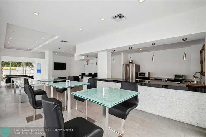 photo 28: 2841 N Ocean Blvd Unit 301, Fort Lauderdale FL 33308