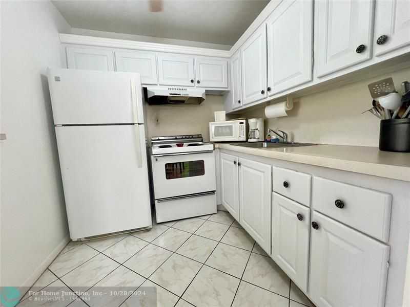 photo 1: 396 Durham M Unit 396, Deerfield Beach FL 33442