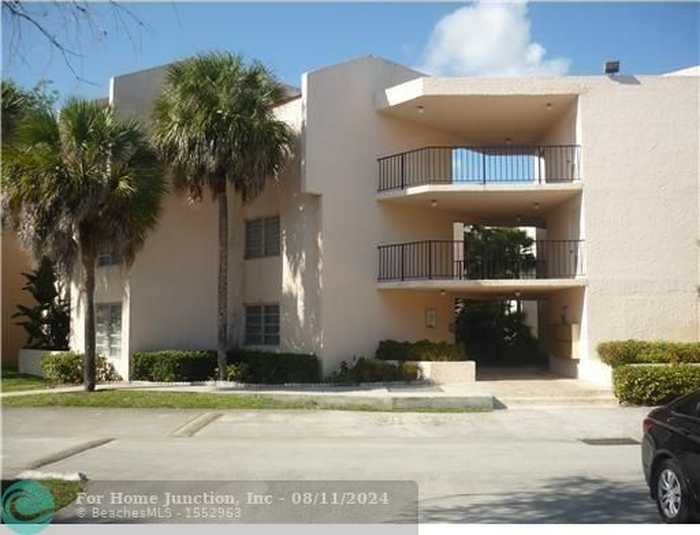 photo 1: 3100 Riverside Dr Unit 310, Coral Springs FL 33065