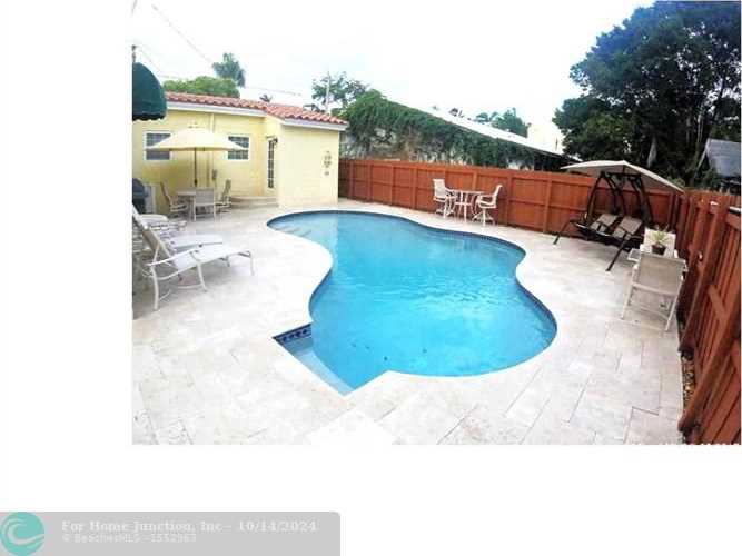 photo 1: 804 SE 10th St, Fort Lauderdale FL 33316