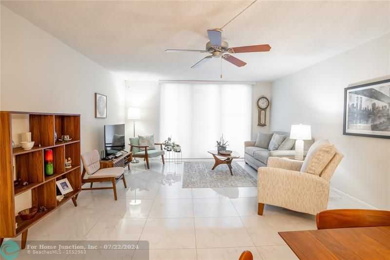 photo 3: 1147 Hillsboro Mile Unit 203, Hillsboro Beach FL 33062