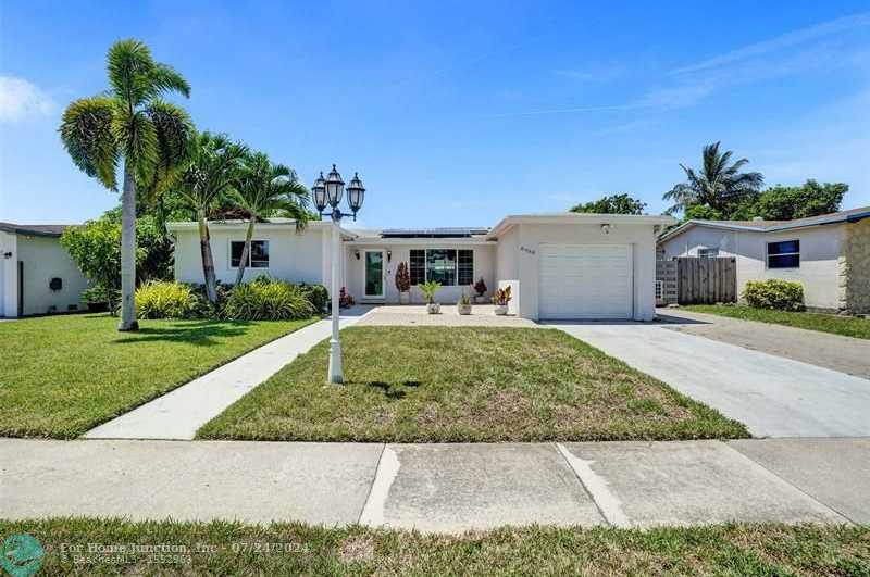 photo 3: 6960 NW 4th Pl, Margate FL 33063