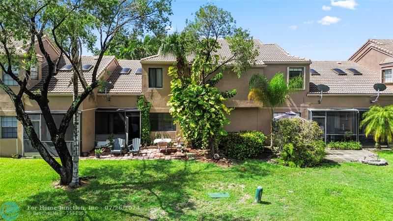 photo 3: 1640 Cypress Pointe Dr Unit 5-9, Coral Springs FL 33071