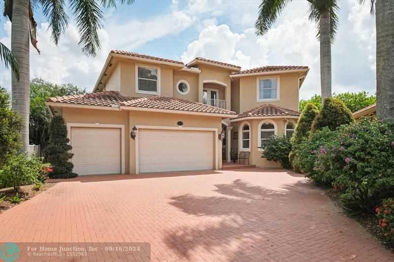 photo 3: 4513 NW 67th Ave, Coral Springs FL 33067