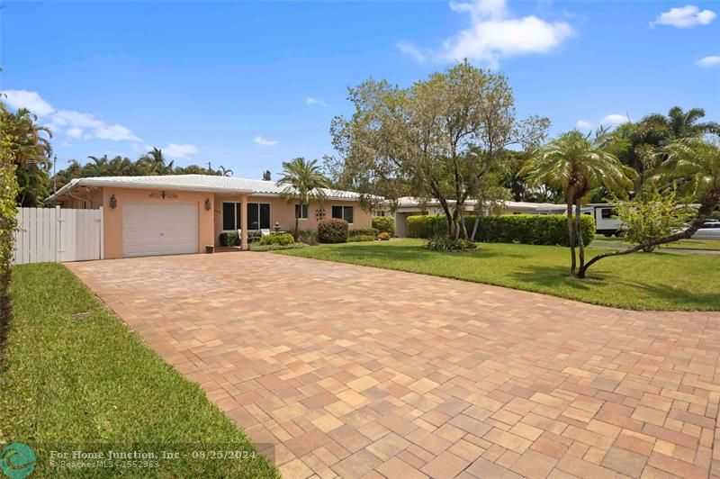 photo 3: 1765 NE 46th Street, Oakland Park FL 33334