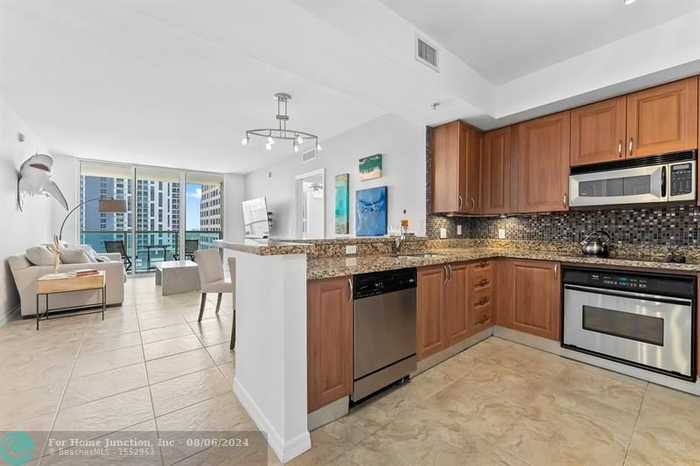 photo 1: 350 SE 2nd St Unit 1640, Fort Lauderdale FL 33301