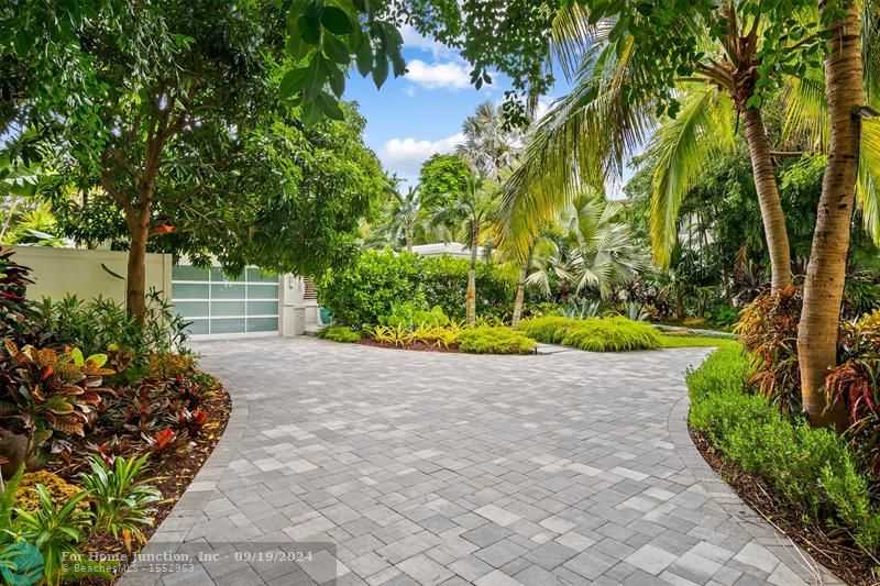 photo 3: 1500 Middle River Drive, Fort Lauderdale FL 33304