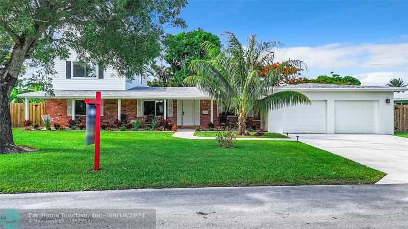 photo 3: 427 NE 27th St, Wilton Manors FL 33334