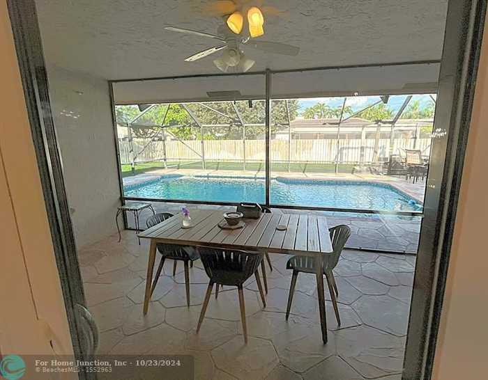 photo 24: 691 NW 111th Way, Coral Springs FL 33071