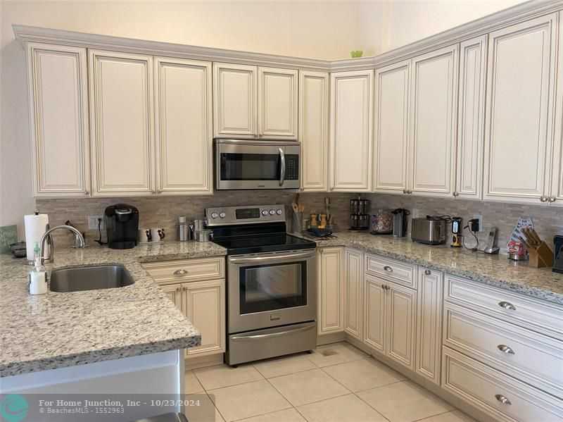 photo 3: 691 NW 111th Way, Coral Springs FL 33071