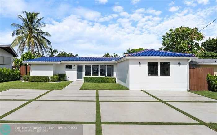 photo 1: 2525 Nassau Ln, Fort Lauderdale FL 33312