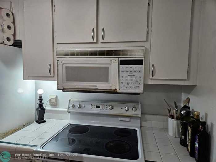 photo 15: 1700 SE 15th St Unit 206, Fort Lauderdale FL 33316