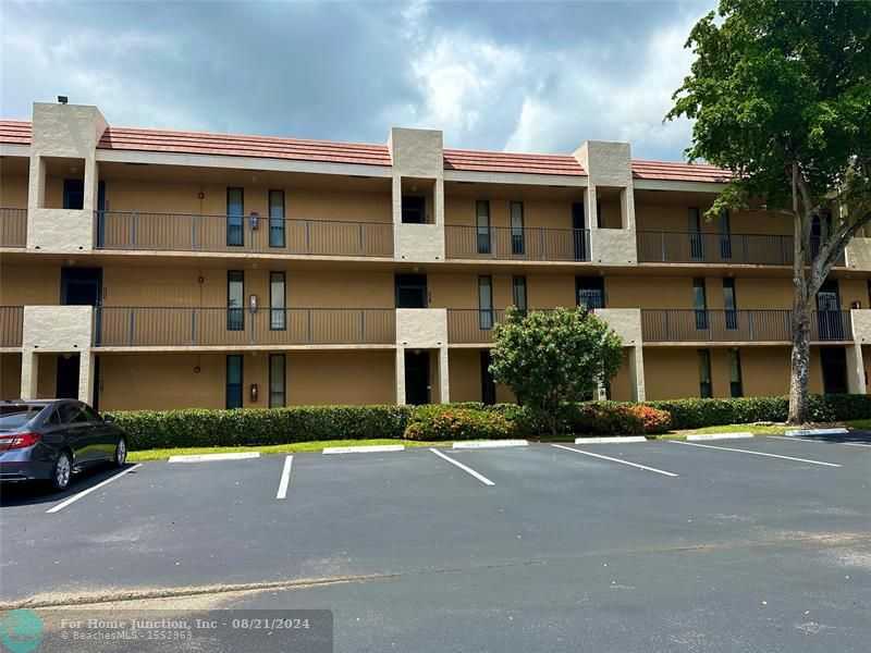 photo 1: 5609 Coral Lake Unit 109, Margate FL 33063