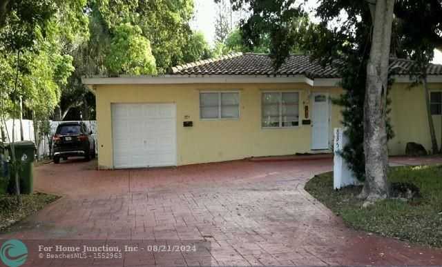 photo 2: 835 NE 16th Street, Fort Lauderdale FL 33305